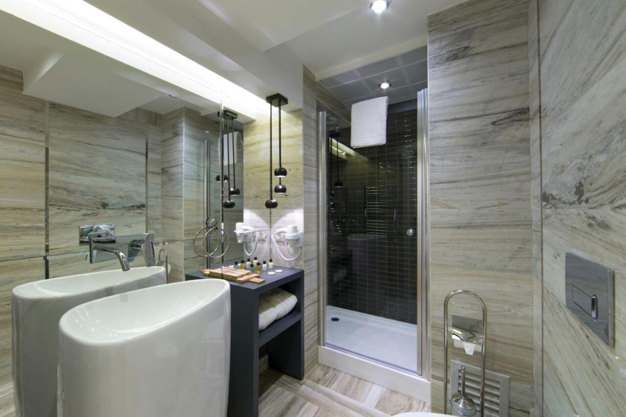 The Place Suites By Cey Istanboel Buitenkant foto