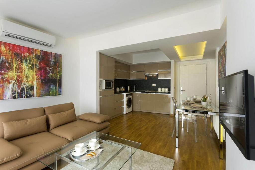 The Place Suites By Cey Istanboel Buitenkant foto