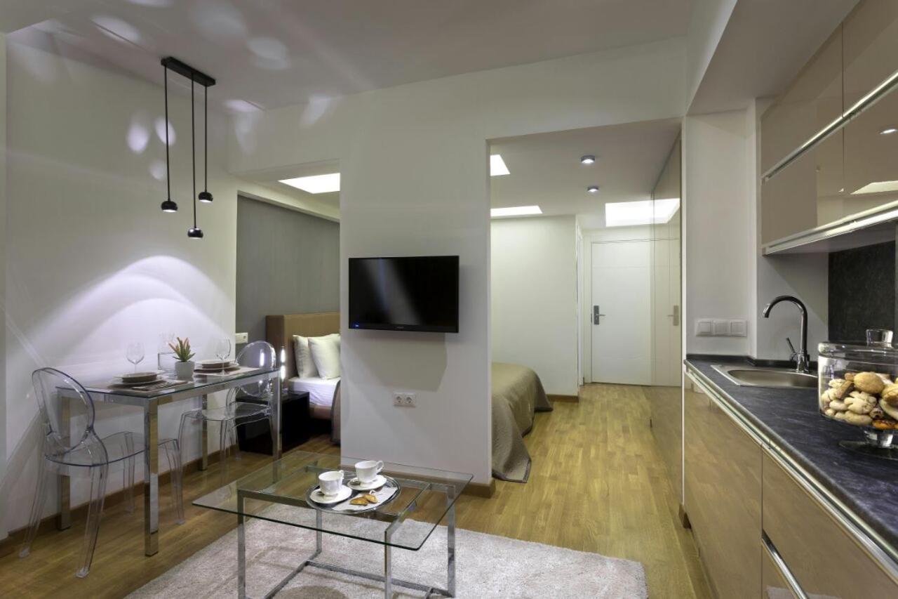 The Place Suites By Cey Istanboel Buitenkant foto