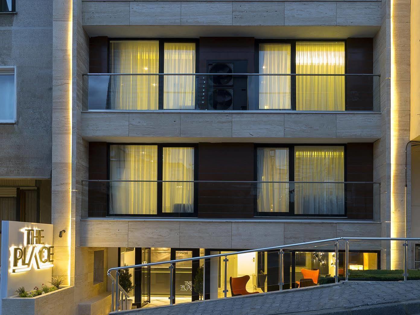 The Place Suites By Cey Istanboel Buitenkant foto