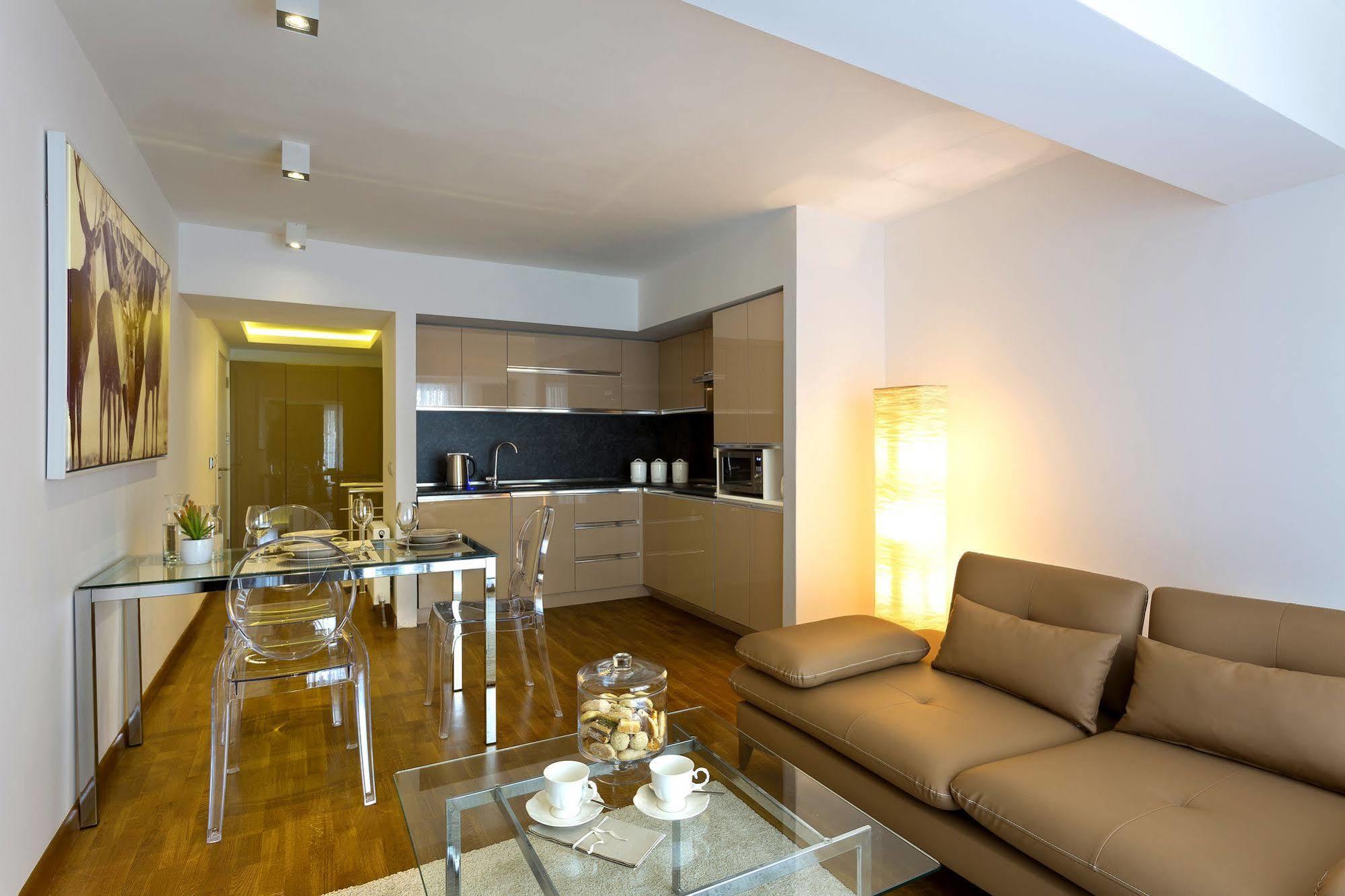 The Place Suites By Cey Istanboel Buitenkant foto