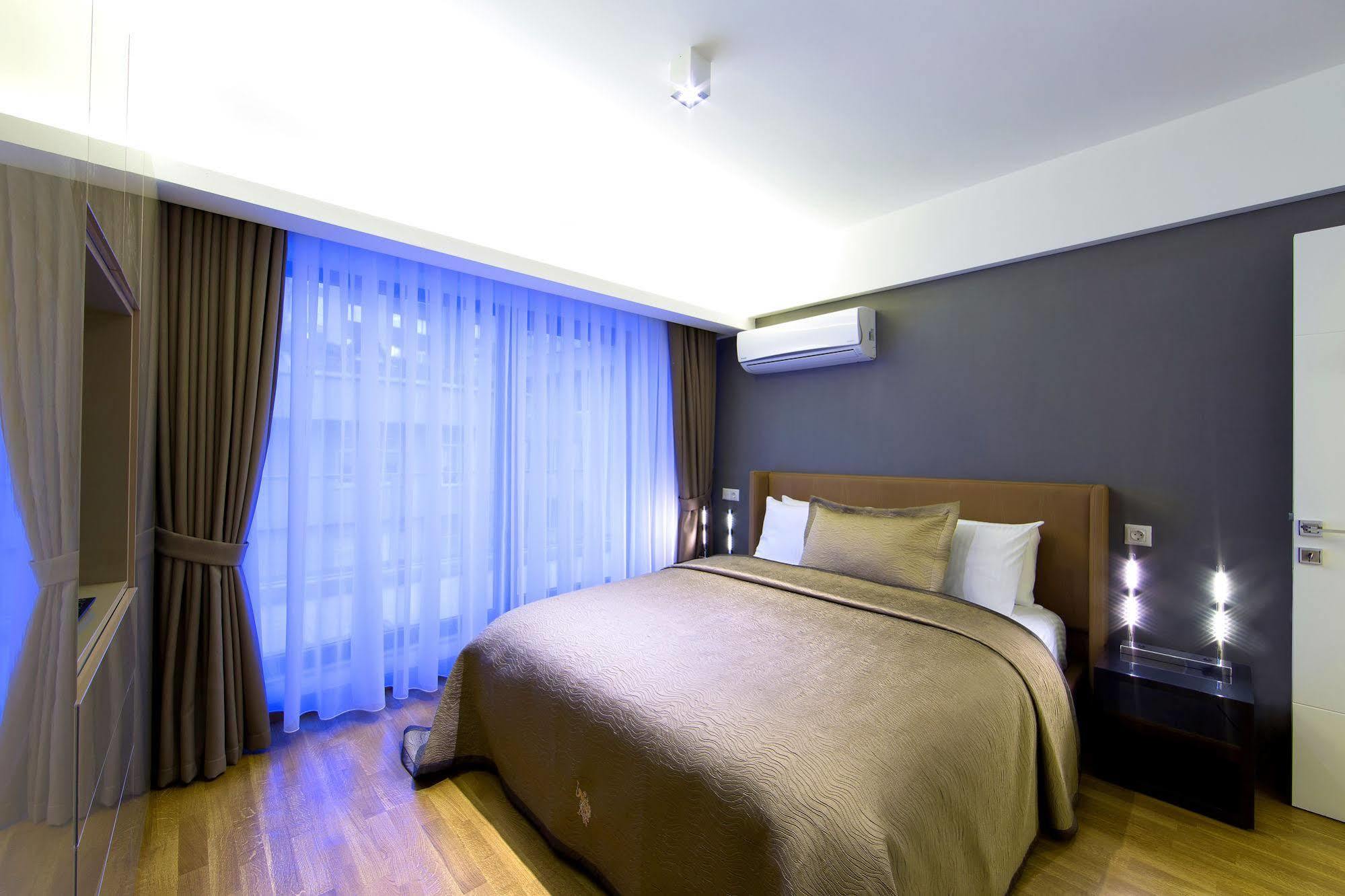 The Place Suites By Cey Istanboel Buitenkant foto