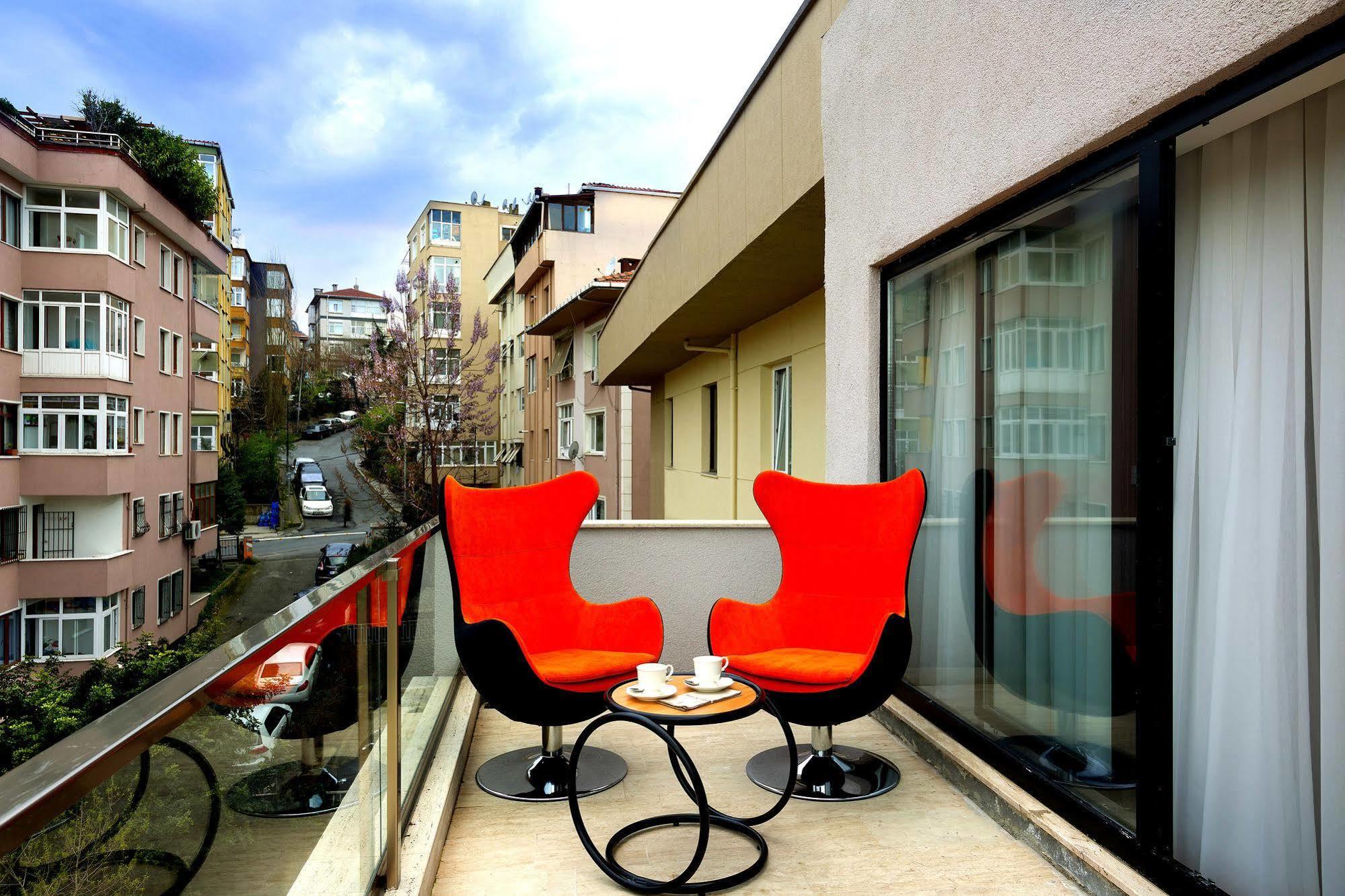 The Place Suites By Cey Istanboel Buitenkant foto